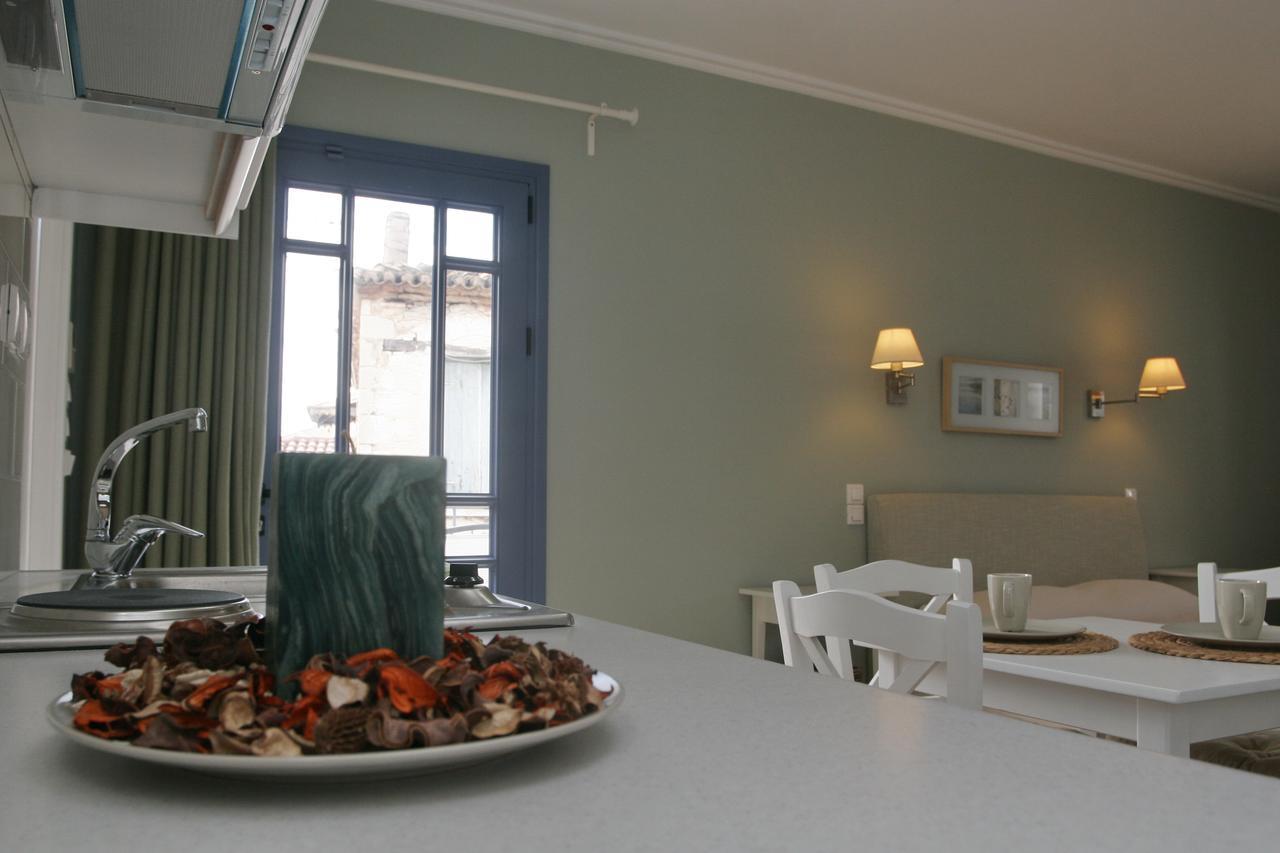 Boutique Hotel Iasmos Τριζόνια Εξωτερικό φωτογραφία